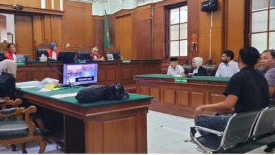 Keterangan foto; sidang