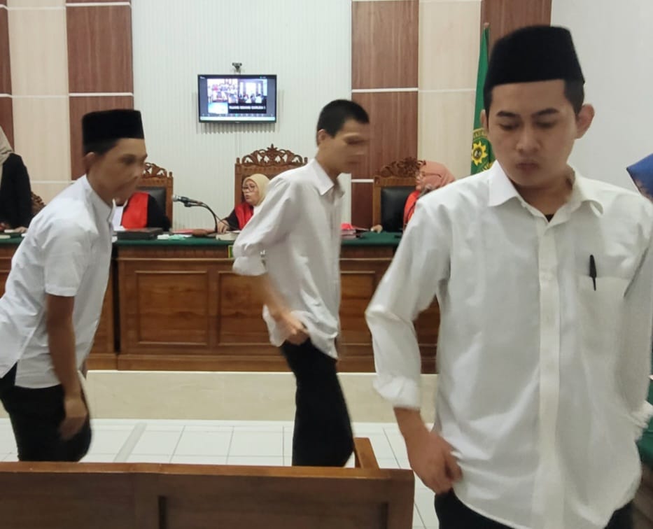 Foto sidang pelajar jajakan narkoba