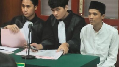 Foto sidang jual istri