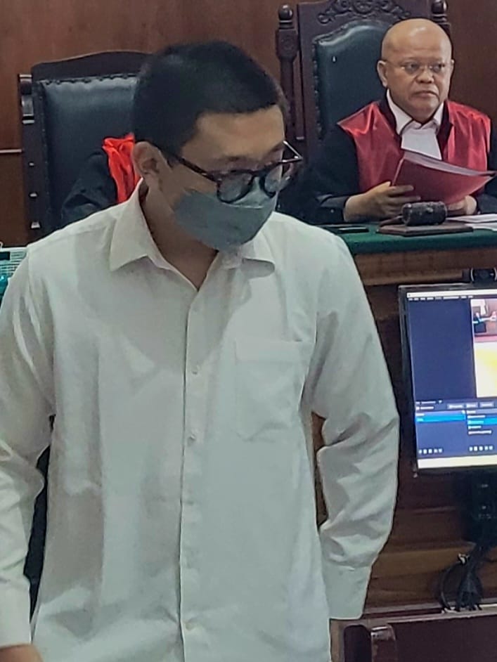 Foto: sidang jual beli di Facebook