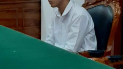 Foto; sidang pria tempramental