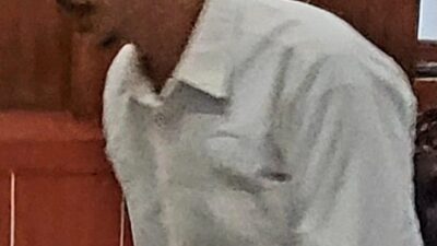 Foto; duplikat kunci kantor