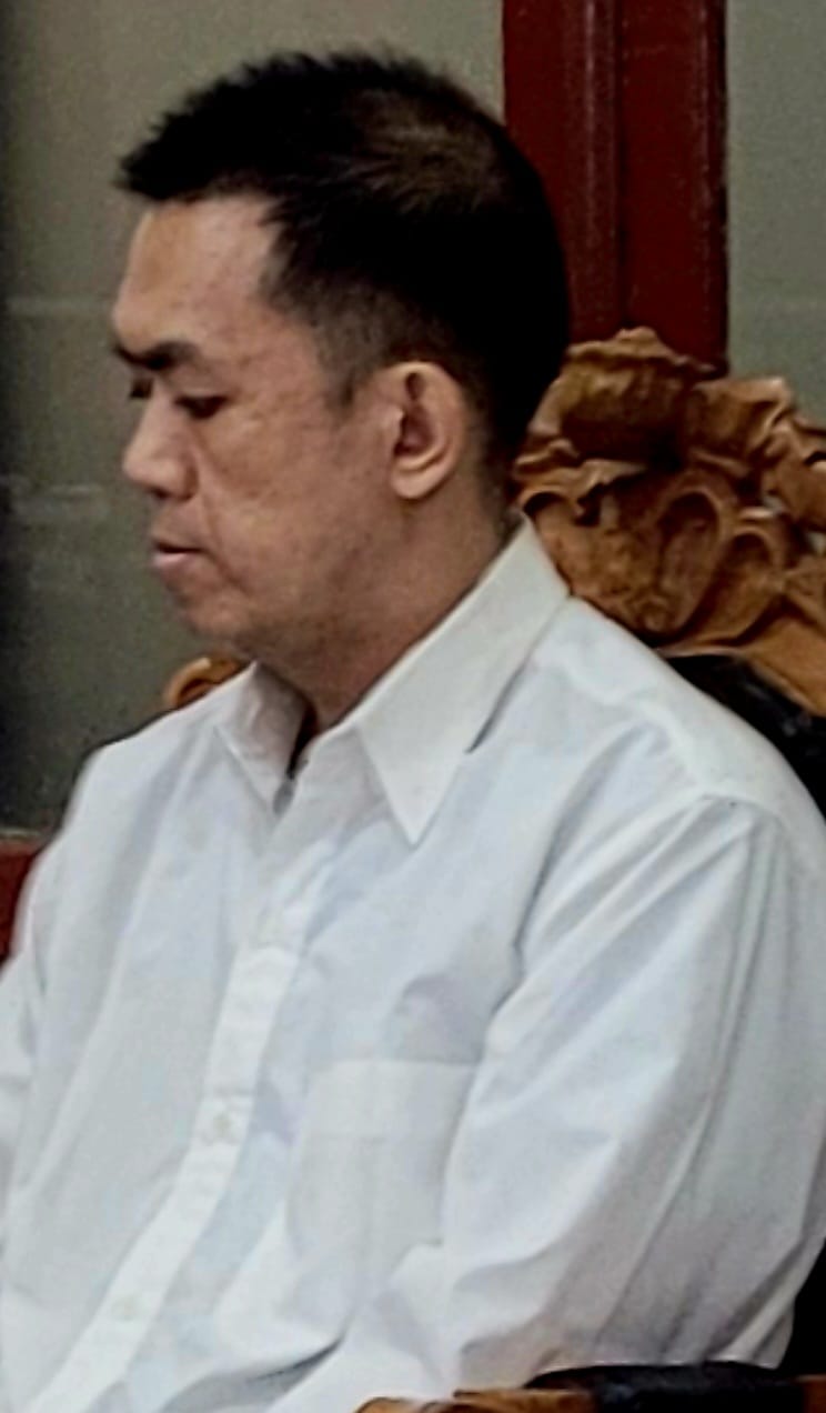 Foto; sidang penggelapan uang perusahaan