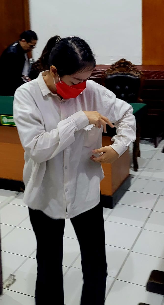 Foto; setelah mendengar putusan di PN