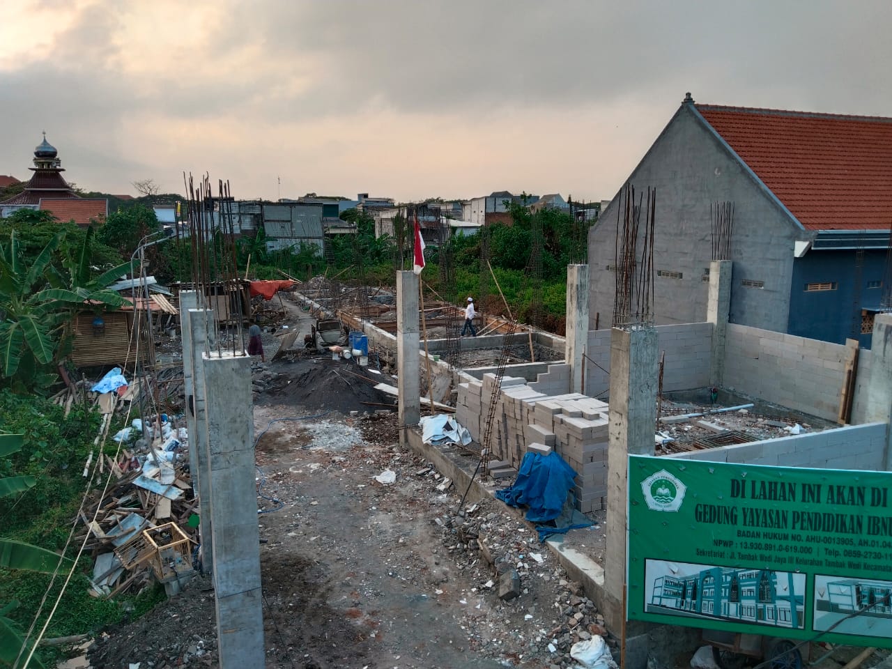 Foto dokumentasi lahan pembangunan pondok pesantren