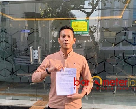 Foto; follow the money