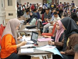 Pemkot Surabaya Umumkan 2.766 Penerima Beasiswa Pemuda Tangguh