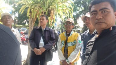 Foto; bersilaturahmi ke kantor aspirasi wawalikota