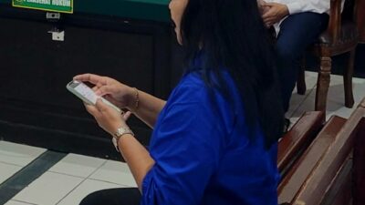 Foto; menjalani sidang agenda pemeriksaan
