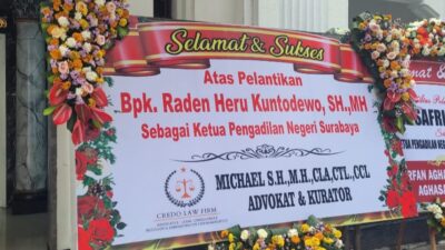 Foto; pelantikan ketua dan wakil .PN Surabaya