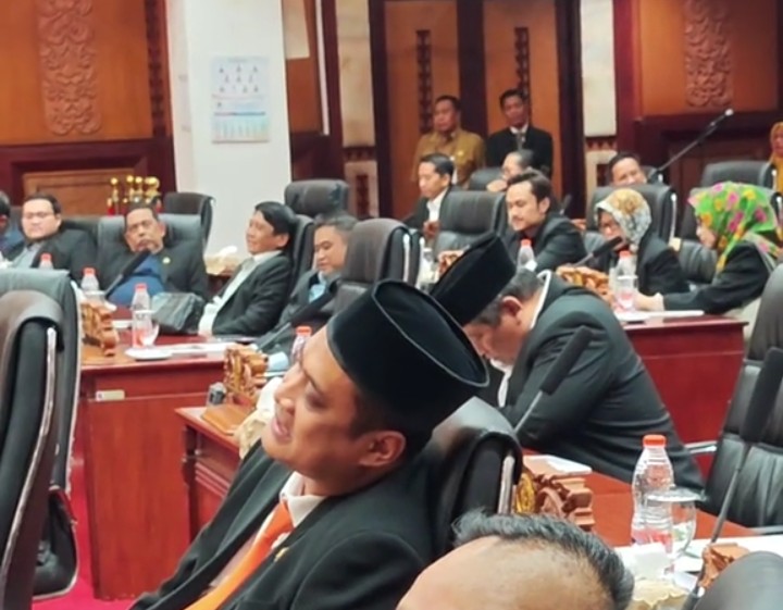 Foto; fraksi Nasdem berharap hutang dan usulan warga tampil di medsos pribadi cak ji