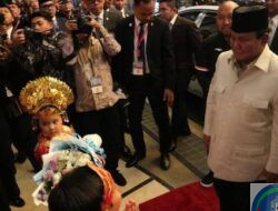 Prabowo Tiba di Malaysia untuk KTT ke-47 ASEAN, Disambut Hangat Diaspora Indonesia