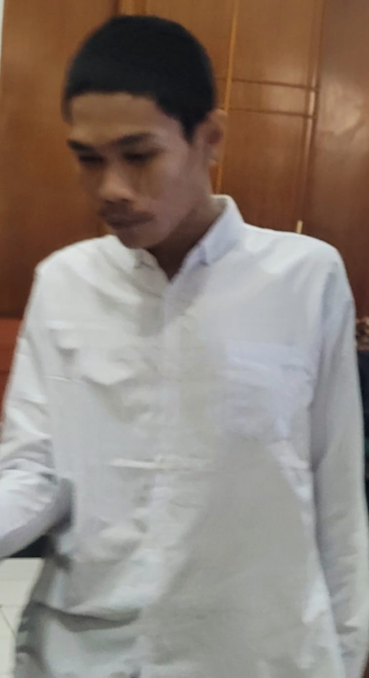 Foto; menjalani sidang tuntutan