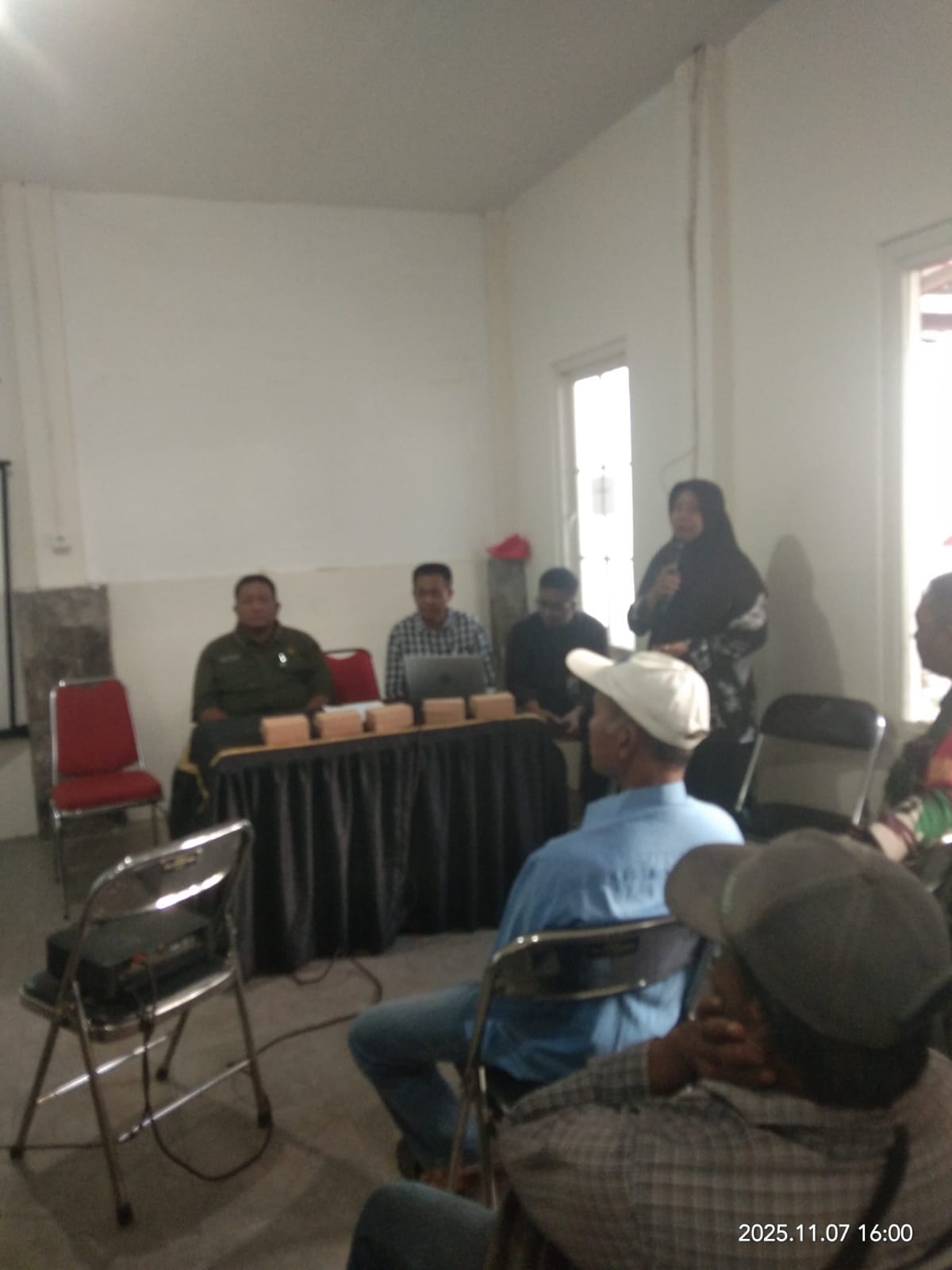 Foto; sosialisasi jaminan hari tua kelurahan tambak Wedi