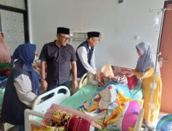 Kemensos Serahkan Santunan Rp15 Juta untuk Korban Tewas Atap Ponpes Roboh di Situbondo