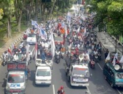 Ribuan Buruh Demo Tuntut Kenaikan UMP Jatim 2026, Jalan Darmo Macet Total