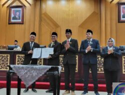 DPRD dan Pemkot Surabaya Sahkan RAPBD 2026 Senilai Rp 12,7 Triliun