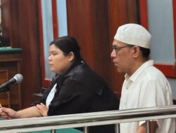 BELI SABU DAN 4 BUTIR PIL EKSTACY DARI MUSRIFAH MODAL PESTA NARKOBA Rp.3,2 JUTA ANDRI FERDIAN DIHUKUM 6,5 TAHUN BUI DENDA Rp.800 JUTA AJUKAN BANDING