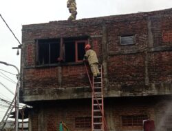 Korsleting Listrik Pasca Lampu Padam, Rumah di Sidotopo Lor Surabaya Terbakar