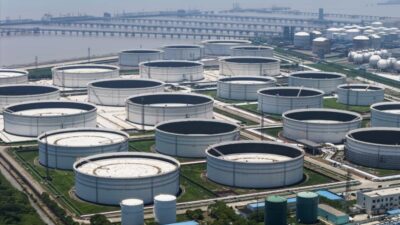 Guncangan Ganda Akhir Tahun: Harga Minyak Dunia Anjlok dan Bencana Sumatera Uji Ketahanan Fiskal APBN 2025