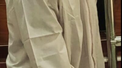 TRANSAKSI 8 BUTIR EKSTASI DI PELABUHAN KALIMAS TERBONGKAR SALAMON DITUNTUT 6 TAHUN PENJARA DAN DENDA Rp. 1 MILIAR