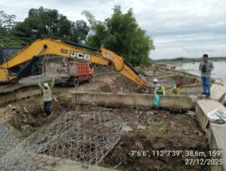 Menghadapi Dinamika Alam Bengawan Solo PU SDA dan Kontraktor Susun Perbaikan Lanjutan