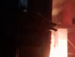 Diduga Akibat Ledakan LPG, Rumah di Simo Gunung Terbakar dan Lukai 5 Warga