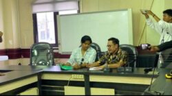 Dialog penolakan relokasi RPH Pegirian berlangsung di ruang DPRD Surabaya