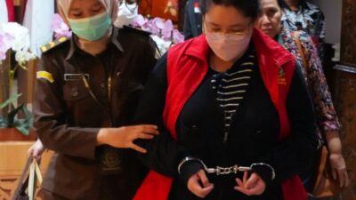 DIREKTUR PT BUANA JAYA SURYA DICIDUK DI APARTEMEN MENTENG PARK KEJATI JATIM TAHAN TERSANGKA BARU KORUPSI SARPRAS SMK Rp 157,6 MILIAR