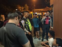 Polres Mojokerto Kota Bersama Warga Gagalkan Perang Sarung