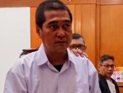 GARA – GARA POHON MANGGA JADI PERANG MULUT BACOK PEMISAH HINGGA PATAH TULANG AFANDI WARGA SIDOYOSO KINI BABLAS BUI