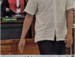 UANG PENJUALAN SEPEDA Rp135 JUTA DIGELAPKAN LUTFI ISA ANSORI KEPALA TOKO BUILD A BIKE DIHUKUM 12 BULAN BUI