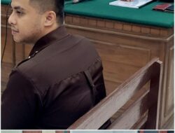 SIDANG EKSTASI GUNAWANGSA TIDAR NOMOR KAMAR BERUBAH PENANGKAPAN TAK TRANSPARAN BARANG BUKTI TAK DITUNJUKKAN DUA NAMA HILANG DARI BERKAS