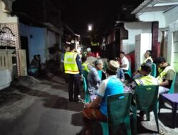 Polsek Semampir Patroli Harkamtibmas Menyapa Warga Mrutu Kalianyar