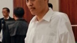 NGAKU DRIVER OJOL BENEDICTUS DONI SARJANA HUKUM GASAK BARANG PENUMPANG DIHUKUM 8 BULAN BUI