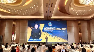 Merajut Integritas di Tengah Arus Digital AMI Sukses Gelar Seminar Nasional dan Halal Bihalal di Hotel Morazen