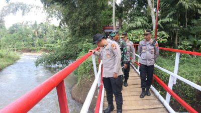 Polres Probolinggo Bangun Jembatan Merah Putih Presisi, Akses Warga Tiris  Andungsari Kembali Terhubung