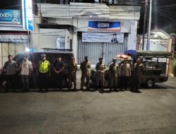 Di Bawah Sorot Rotator Team Lengkap Patroli Jaga Semampir Aman