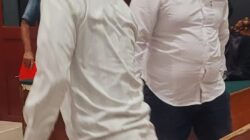 JUAL 50 BUTIR EKSTASI MOCH. FAUZI DAN WASIUL ARZAQ DITUNTUT 4 TAHUN BUI RAUP UNTUNG Rp 200 RIBU PER BUTIR DARI BISNIS PIL HARAM
