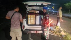 Tim SFQR Lanal Batuporon Amankan 311 Ball Rokok Diduga Ilegal Diserahkan ke Bea Cukai