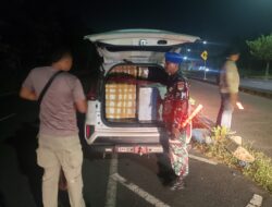 Tim SFQR Lanal Batuporon Amankan 311 Ball Rokok Diduga Ilegal Diserahkan ke Bea Cukai