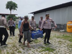 Polres Pelabuhan Tanjung Perak Panen Raya Terong Tumpang Sari Dukung Swasembada Pangan