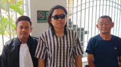 EKSEPSI DITOLAK HAKIM TERDAKWA TUNANETRA JEFTA GIDEON  KASUS KDRT LANJUT SIDANG PEMBUKTIAN