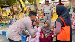 Pojok Kamtibmas Polres Ngawi Hadir di Pasar Krompol Ajak Warga Jaga Kamtibmas