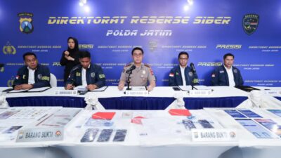 Polda Jatim Bongkar Sindikat Penipuan Online Emas Murah, Lima Tersangka Diantaranya Warga Binaan Lapas Diamankan