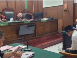 Dugaan Kuat Beli 1 Gram Sabu : Terdakwa Mengaku Memperoleh Keuntungan 200, Saat Sidang di Tuntut 6 Tahun Penjara. Denda 400 Juta